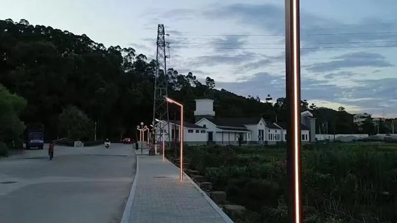 办公室LED面板灯：材质选择与型号解析**